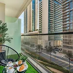 Sleek And Spacious 1 Bedroom With Private Beach Infinity Pool In Dubai Harbour