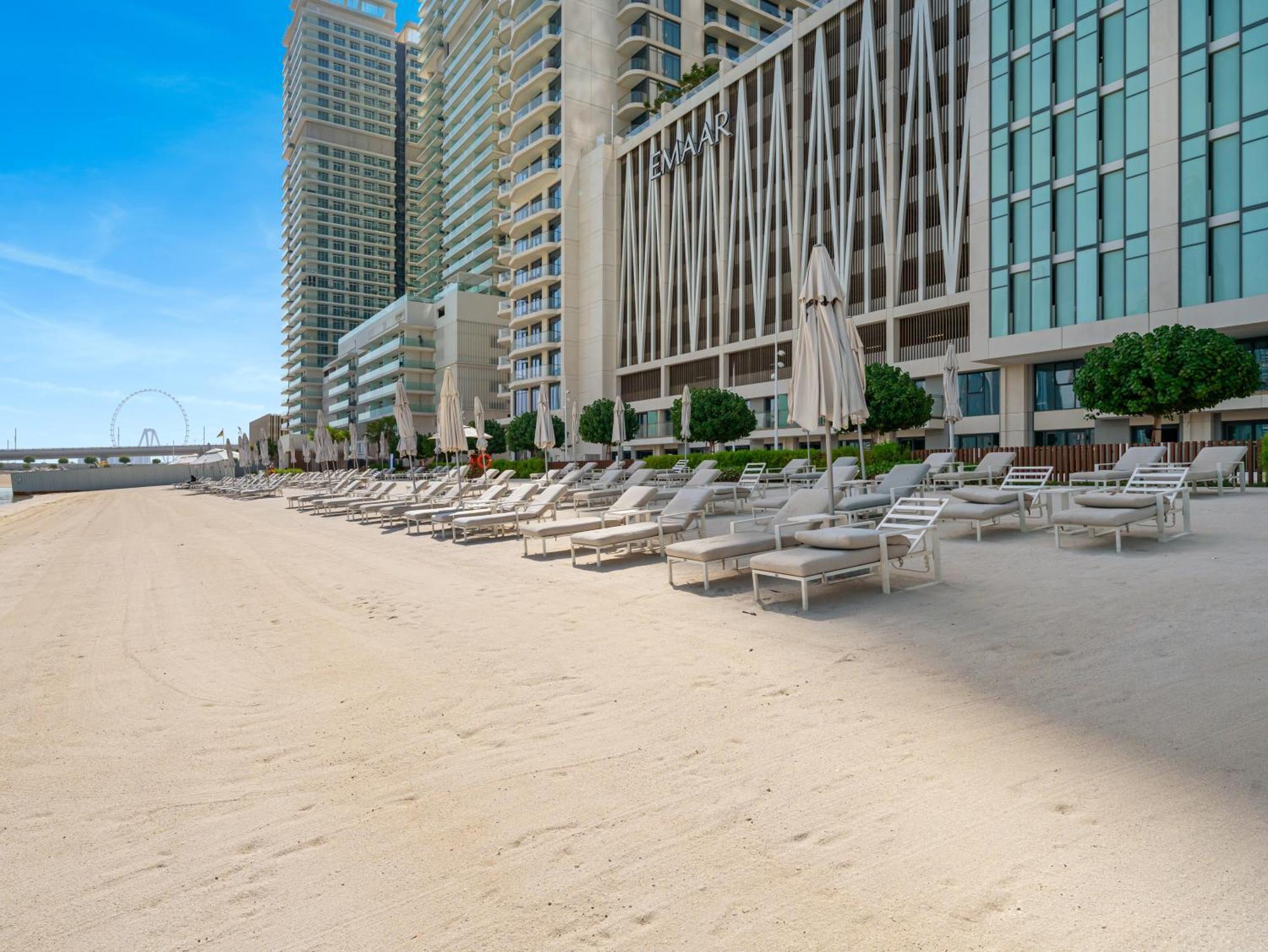 Sleek And Spacious 1 Bedroom With Private Infinity Pool In Harbour *