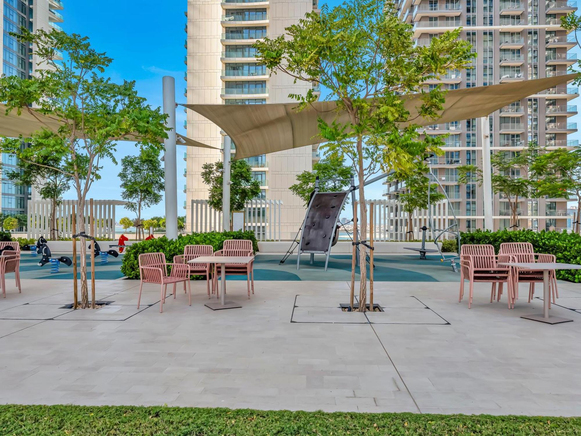 Sleek And Spacious 1 Bedroom With Private Infinity Pool In Harbour *