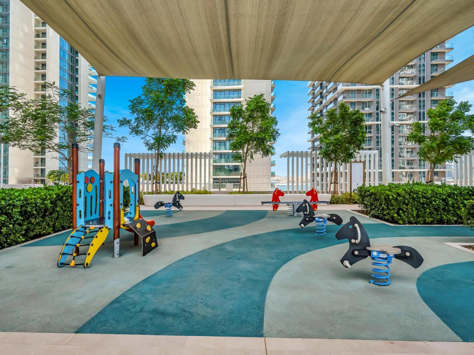 Sleek And Spacious 1 Bedroom With Private Infinity Pool In Harbour Dubai