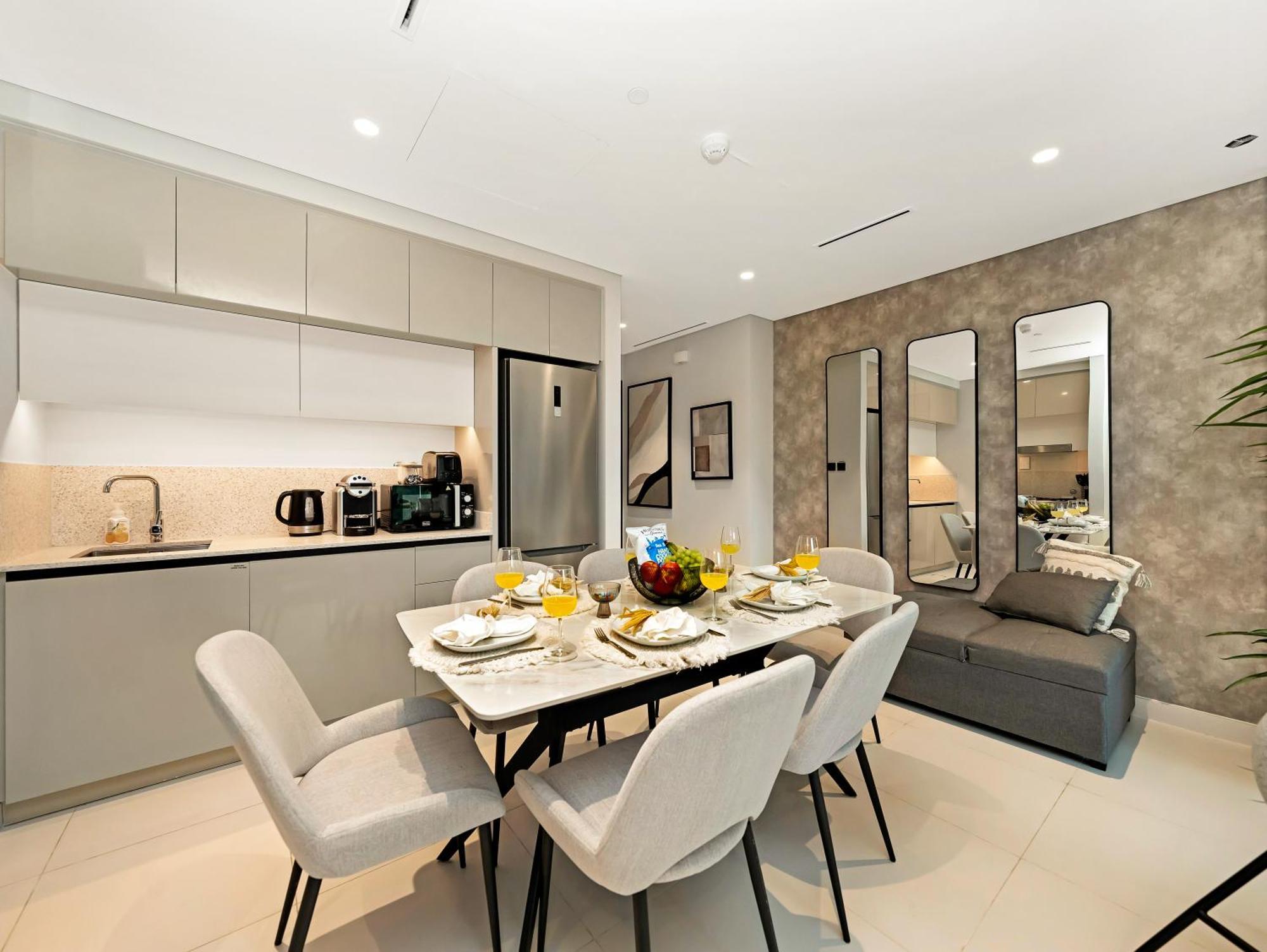 Apartment Sleek And Spacious 1 Bedroom With Private Infinity Pool In Harbour