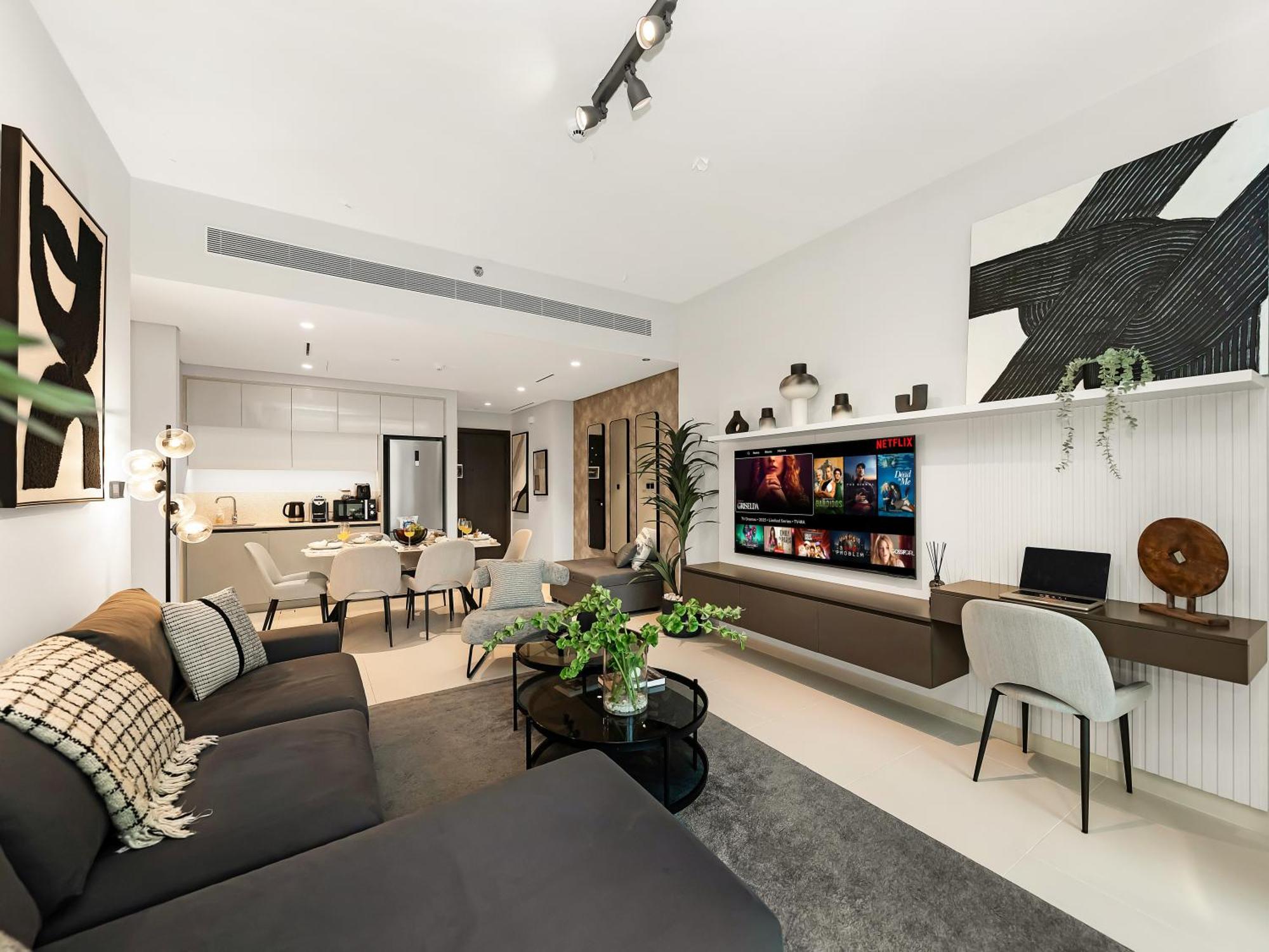 Sleek And Spacious 1 Bedroom With Private Infinity Pool In Harbour Apartment
